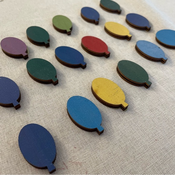 New Wooden Balloon Stickers for DIY Crafts - Picture 4 of 5